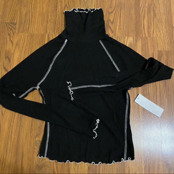 Urban Outfitters Out From Under size M top - Picture 2 of 5